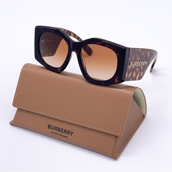 NEW BURBERRY BE4388 BURBERRY MADELINE BE4388U 3002/13 EYEWEAR BE4388 300213 - Picture 1 of 12